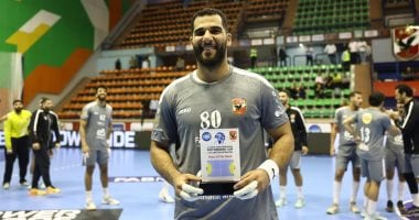 أحمد عادل يتألق كأفضل لاعب بالأهلى ضد الجيش الملكى