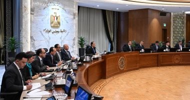 اجتماع رئيس الوزراء مع رئيس "جيتور" لتوطين صناعة السيارات بمصر