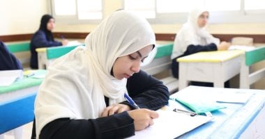 ارتياح الطلاب بالأدبي لسهولة امتحان القرآن والحديث بالثانوية الأزهرية