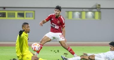 الأهلي يلتقي وكيل كريستو لتحديد مصير العروض الخارجية