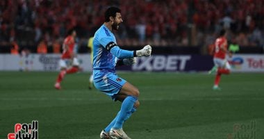 الأهلي يمدد عقد الشناوي وياسر إبراهيم بعد مباراة فاركو