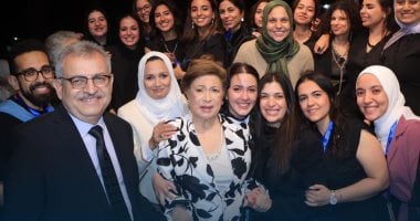 الدكتورة نوال الدجوي تتألق في أول ظهور بعد أزمة أحفادها