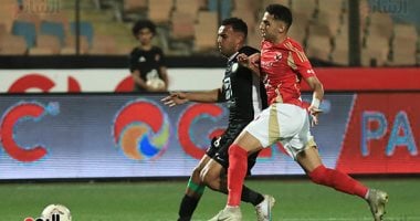 تعادل إيجابي 1-1 بين الأهلي والبنك في الشوط الأول