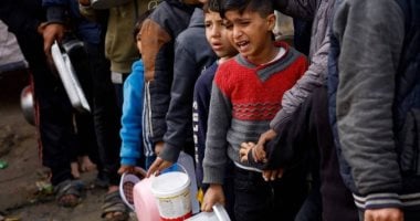 جيش الاحتلال يعلن عن دخول 5 شاحنات مساعدات إنسانية إلى غزة