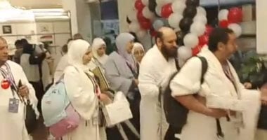حجاجنا يغادرون المدينة بقلوب مطمئنة نحو مكة