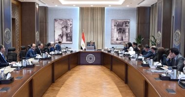 رئيس الوزراء يقدم مقترحات لخفض نسبة الدين للناتج المحلي