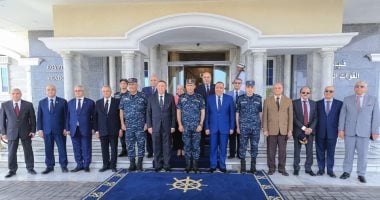 زيارة وفد المحكمة الدستورية العليا للقوات البحرية تتضمن تبادل الأفكار