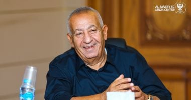 محافظ بورسعيد يناقش استقالة كامل أبو علي مع المجلس المصري