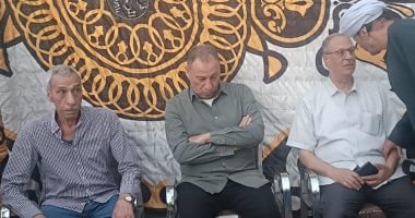 محمود الخطيب يشارك في عزاء شقيقته بحضور قنا