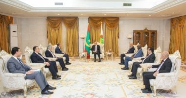 وزير الخارجية يسلم رسالة من رئيس الجمهورية للرئيس الموريتاني