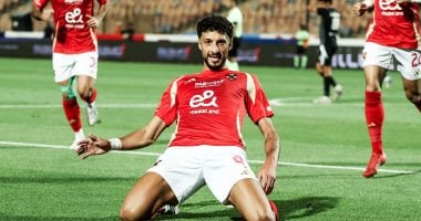 وسام أبو علي يتفوق على وليد أزارو في هدافي الأهلي الأجانب