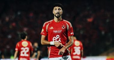 وسام أبو علي يرفع تقدم الأهلي بهدفه الثاني ضد فاركو