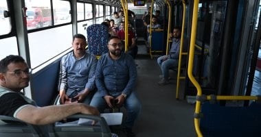 الأتوبيس الترددي يبدأ العمل على الطريق الدائرى بأول يوم مجاني