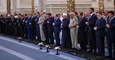 الرئيس السيسي يؤدي صلاة عيد الأضحى في العاصمة الإدارية فيديو
