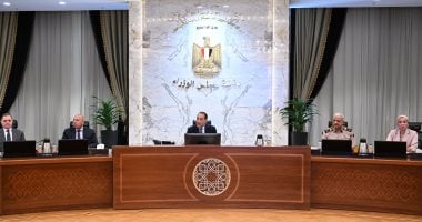 رئيس الوزراء يعلن عن شراكة مع القطاع الخاص لإدارة المصانع