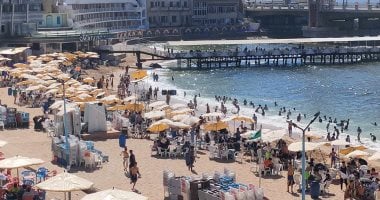 شواطئ الإسكندرية تحتفل بعيد الأضحى بأجواء رائعة وخطة رقابية