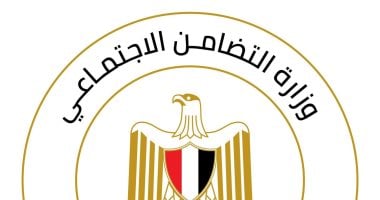 وزيرة التضامن تقدم 100 ألف جنيه ومعاش استثنائي لأسرة السائق الشهيد