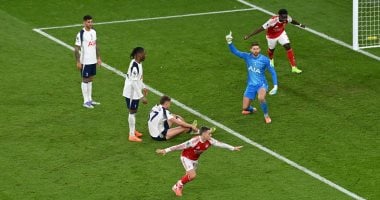 آرسنال يعزز صدارة الدوري الإنجليزي برباعية مثيرة ضد توتنهام.. فيديو