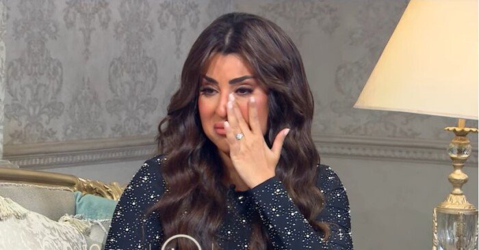 آيتن عامر تبكي في «صاحبة السعادة» خلال الحديث عن أزمة طلاقها