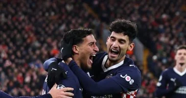 آيندهوفن يلقن ليفربول هزيمة قاسية برباعية فى دورى أبطال أوروبا بمشاركة صلاح