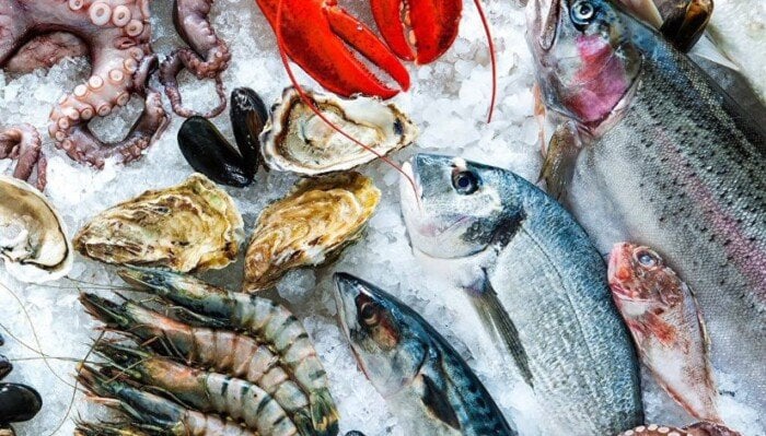 أسعار الأسماك والجمبري اليوم الاثنين 24 نوفمبر 2025