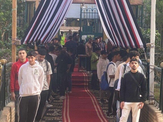 اصطفاف المواطنين أمام اللجان الانتخابية للإدلاء بأصواتهم في المنوفية