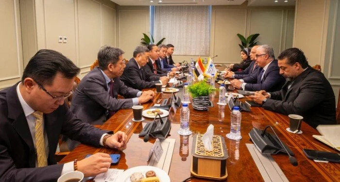 3 مليارات دولار في التطوير.. اقتصادية السويس تبحث شراكة استراتيجية مع "CHEC" الصينية لتحويل الموانئ لمراكز عالمية