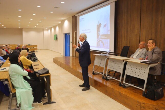 جامعة العلمين الدولية تستضيف خبير الصحة العامة العالمي سلمان الرواف