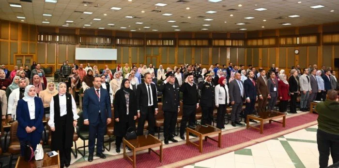 رئيس جامعة أسيوط يفتتح يوماً علمياً حول «المبادرات الرئاسية والتنمية الصحية المستدامة»