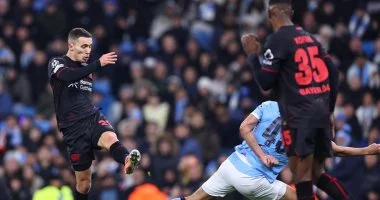 باير ليفركوزن يلقن مانشستر سيتى أول هزيمة فى أبطال أوروبا بمشاركة مرموش