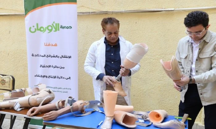 تحت إشراف تضامن الفيوم.. تسليم أجهزة تعويضية وكراسي متحركة للمرضى غير القادرين