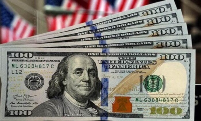 سعر الدولار مقابل الجنيه المصري في منتصف تعاملات اليوم الاثنين
