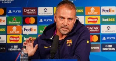 فليك: هدفنا الثلاث نقاط أمام ألافيس.. ولامين يامال معنا