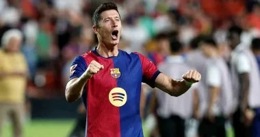 ليفاندوفسكي يرفض عرض فناربخشة في يناير ويفضل الاستمرار مع برشلونة