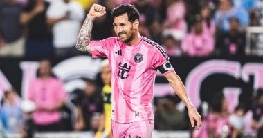 ملك الأسيست.. ليونيل ميسي يعبث بالتاريخ ويطرق أبواب المجد