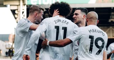 مانشستر يونايتد يفوز على كريستال بالاس بثنائية فى الدوري الإنجليزي.. فيديو