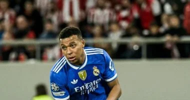 مبابي ماكينة الأهداف.. الفرنسى يكتب التاريخ فى ليلة استثنائية بدوري الأبطال