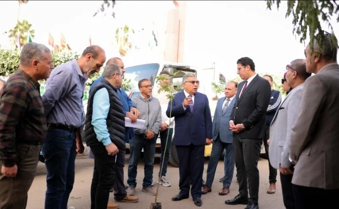 محافظ الدقهلية يتسلّم أولى دفعات مبادرة «100 مليون شجرة» ويتابع منظومة الاستجابة للشكاوى