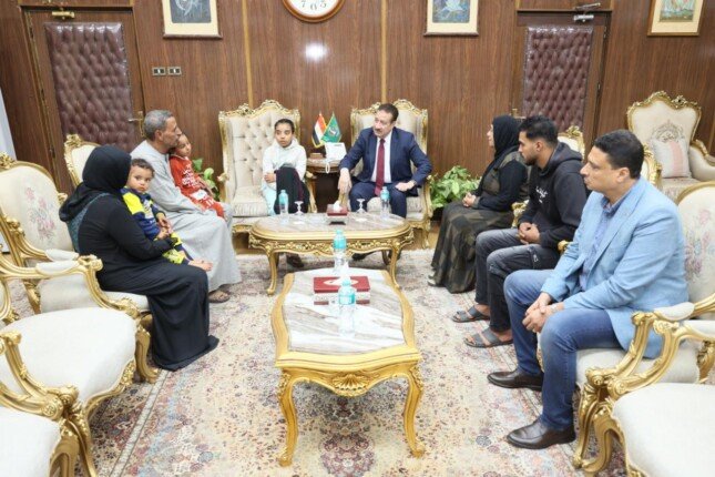 محافظ المنوفية يلتقي أسرة «شهيد الشهامة» ويقدم خالص تعازيه ومواساته تقديرًا لشجاعته ودوره الإنساني البطولي
