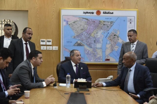 محافظ بورسعيد يتابع "النواب 2025" في يومها الثاني: انتظام التصويت وفتح جميع اللجان