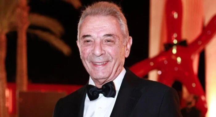 محمود حميدة: معرض الفن التشكيلي يمنحني تجربة مدهشة.. فيديو