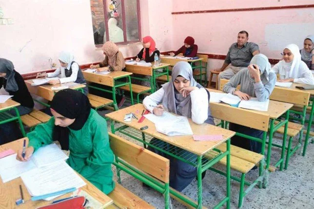 رسميًا.. موعد امتحانات نصف العام 2026 في المدارس والجامعات وإجازة نهاية الترم