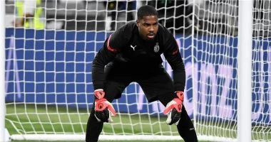 خطوة جديدة من ميلان لحماية ماينان من عروض كبار أوروبا