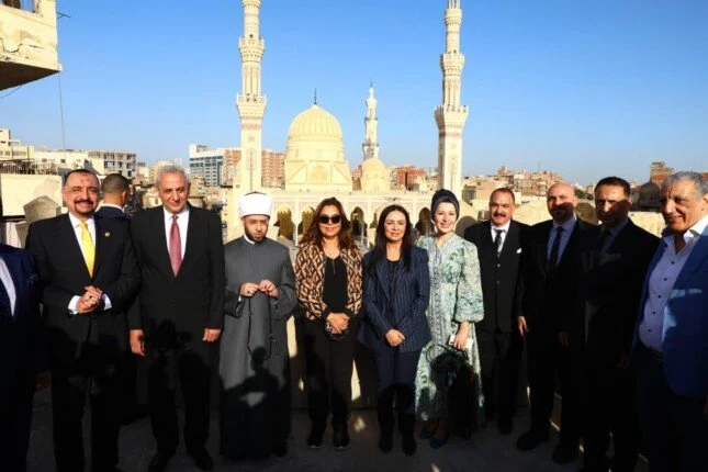 وزراء التنمية المحلية والتضامن والأوقاف ومحافظ الغربية يتفقدون أعمال تطوير محيط المسجد الأحمدي