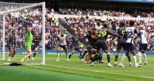 أرسنال يتحدى أستون فيلا فى مهمة الحفاظ على صدارة الدوري الإنجليزي