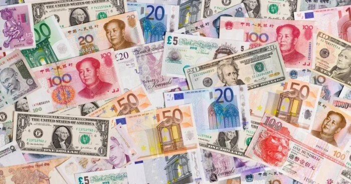 أسعار العملات العربية والأجنبية اليوم الخميس 4 ديسمبر 2025