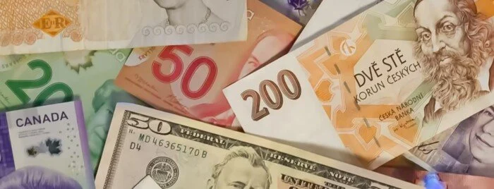 أسعار العملات العربية والأجنبية اليوم الاثنين 1 ديسمبر 2025