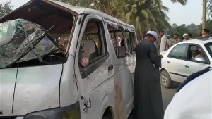 إصابة 11 شخصاً إثر حادث انقلاب ميكروباص بسبب سوء الأحوال الجوية بالقليوبية