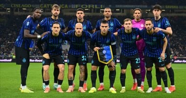 إنتر ميلان يتصدر الدوري الإيطالي مؤقتا برباعية ضد كومو.. فيديو