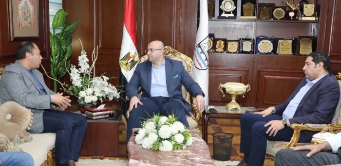 محافظ بني سويف يبحث مع رئيس هيئة تنمية الصعيد مستجدات مشروعات الهيئة الجارية بعدد من مراكز